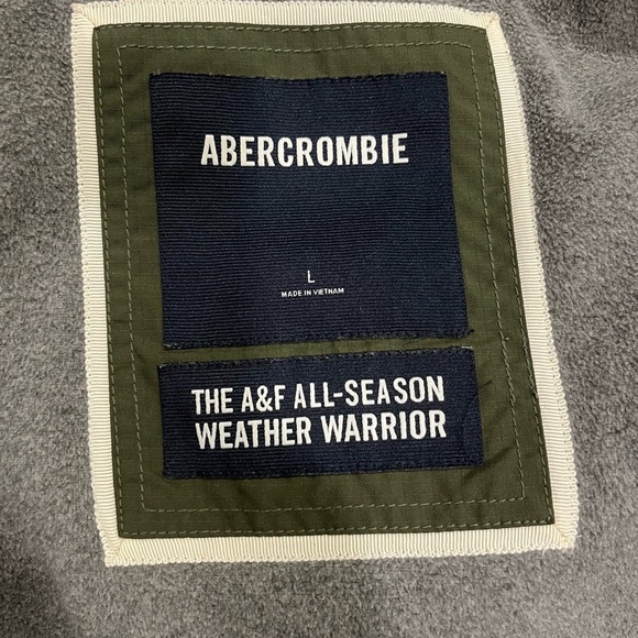 Abercrombie All Season Sz L - Picture 3 of 7